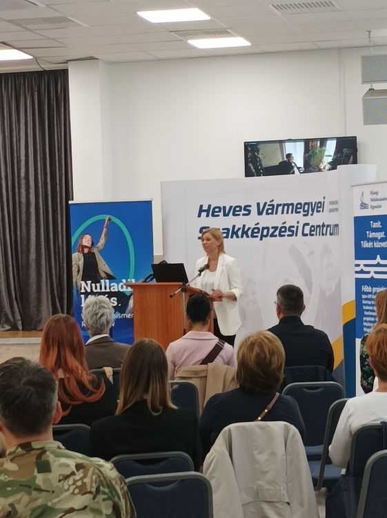 Vállalkozásismereti roadshow Egerben